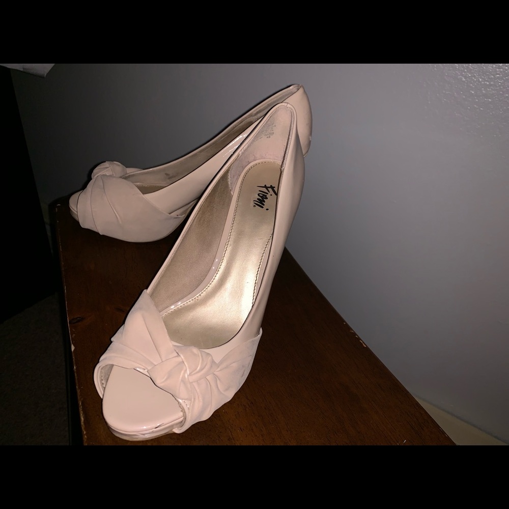 Cute nude heels
